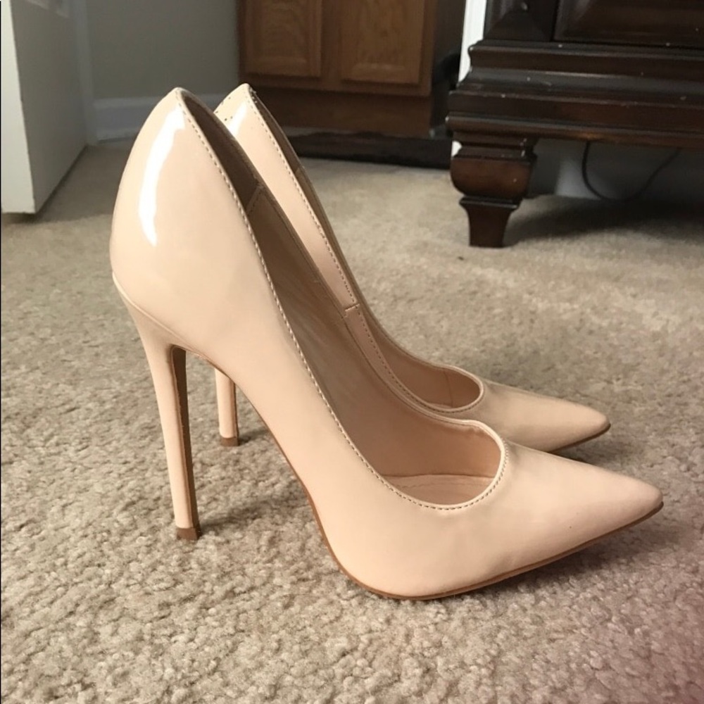 Nude Pumps size 7